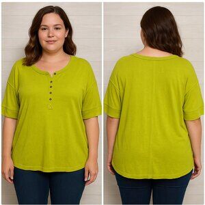 Sewn & Seen Women's Size Medium Green Short Sleeve Ribbed Henley T-shirt